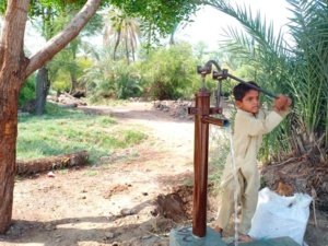 Rahim Yar Khan - Handpump - 21029c