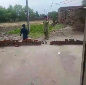 Rahim Yar Khan - Handpump - 21012b