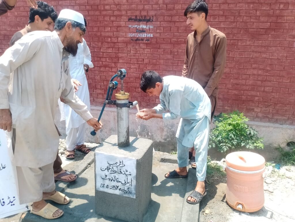 06 Charsadda - Handpump